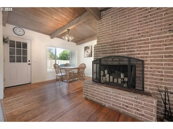 5370 SW WASHINGTON AVE, Beaverton, OR 97005