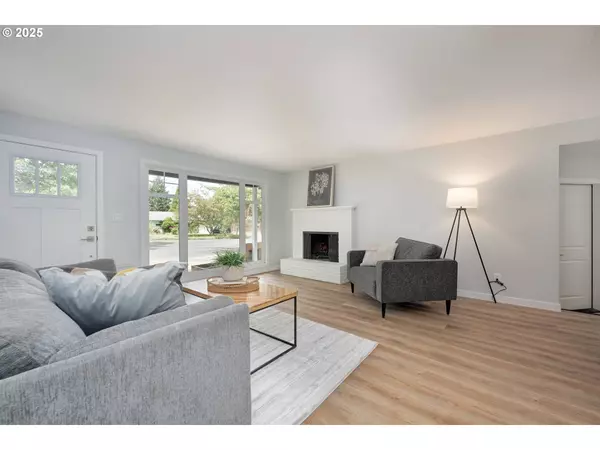 9706 SE GRANT CT, Portland, OR 97216