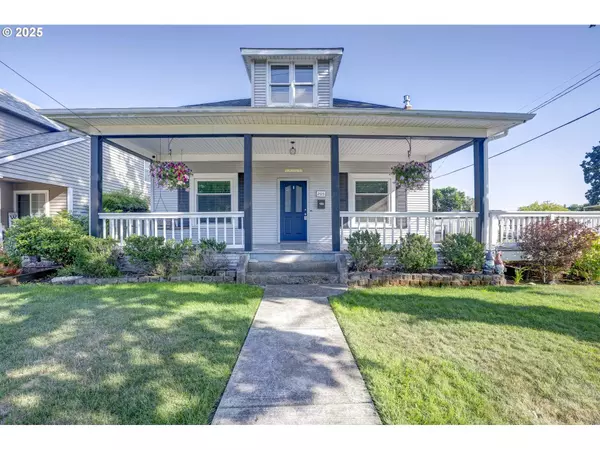 205 E HEREFORD ST, Gladstone, OR 97027