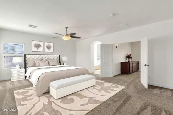 6204 S BANNING Street, Gilbert, AZ 85298