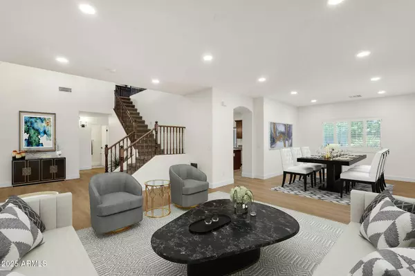 6204 S BANNING Street, Gilbert, AZ 85298