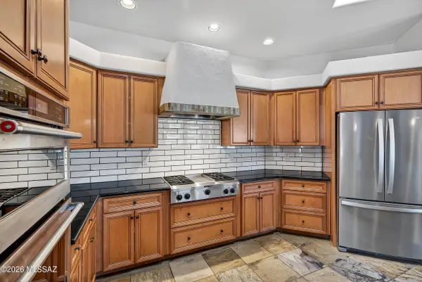 2553 N Redington Place, Tucson, AZ 85749