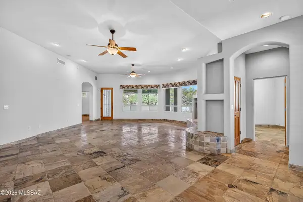 2553 N Redington Place, Tucson, AZ 85749