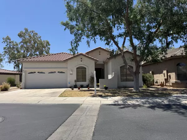 Phoenix, AZ 85042-5936,2519 E Darrel Rd