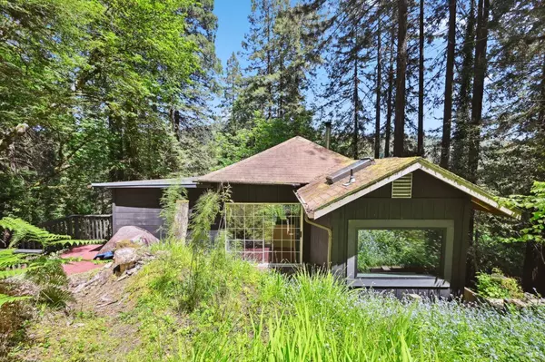 21713 Starrett Hill DR, Monte Rio, CA 95462