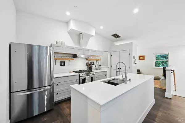 14831 Canyon 7 RD, Guerneville, CA 95446