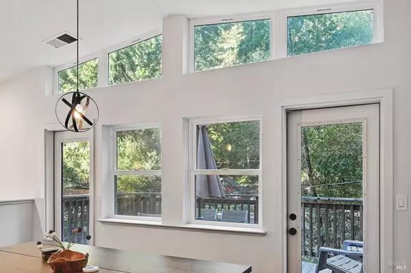 14831 Canyon 7 RD, Guerneville, CA 95446