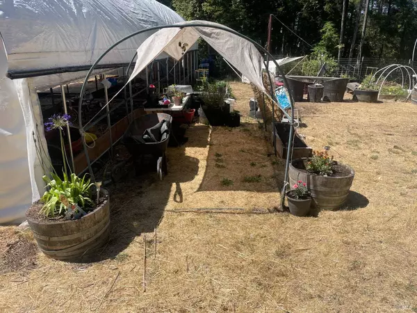 36000 Nash Mill RD, Philo, CA 95466