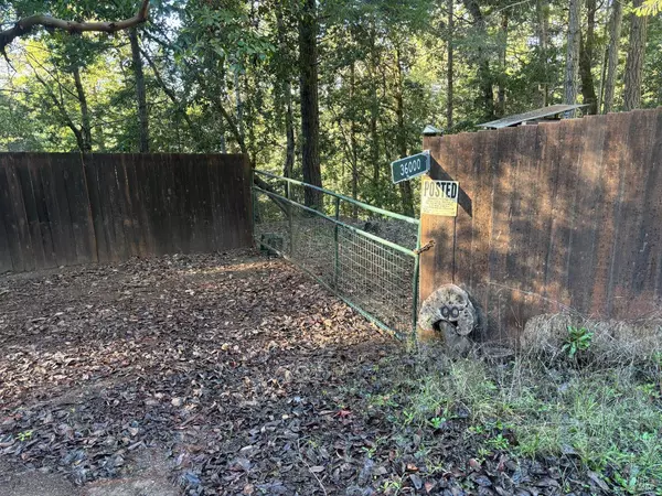 36000 Nash Mill RD, Philo, CA 95466