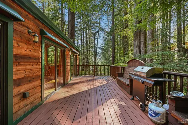 9 Huckleberry HTS, Cazadero, CA 95421