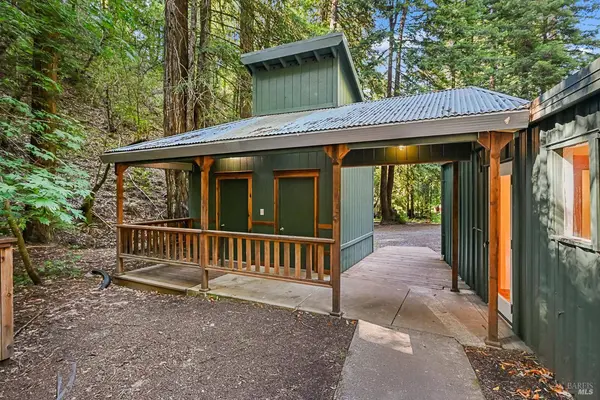 13431 Green Valley RD, Sebastopol, CA 95472