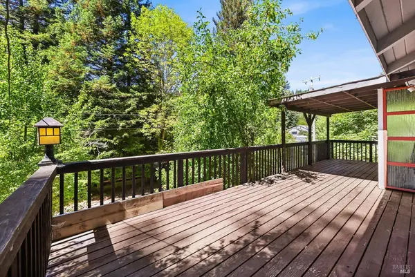 20251 Willow RD, Monte Rio, CA 95462