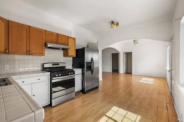 445 Windsor River RD, Windsor, CA 95492