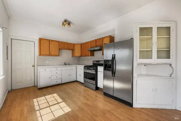 445 Windsor River RD, Windsor, CA 95492