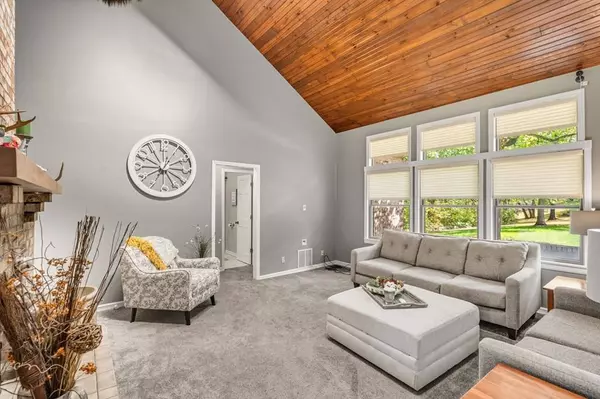 19074 Whispering Woods Trail, Kirksville, MO 63501