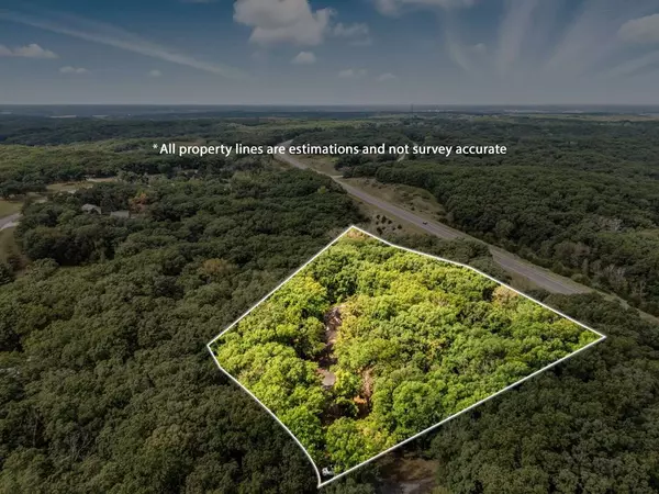 19074 Whispering Woods Trail, Kirksville, MO 63501