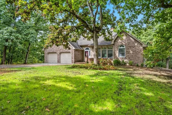 19074 Whispering Woods Trail, Kirksville, MO 63501