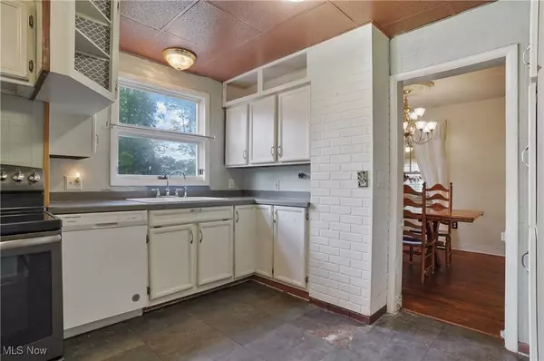 3924 Vira RD, Stow, OH 44224