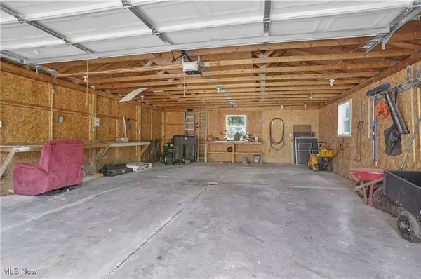 3924 Vira RD, Stow, OH 44224