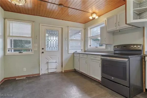 3924 Vira RD, Stow, OH 44224