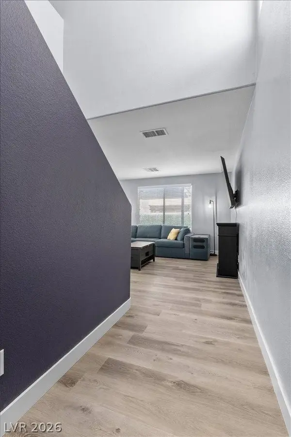 6454 Karlsen CT, Las Vegas, NV 89122