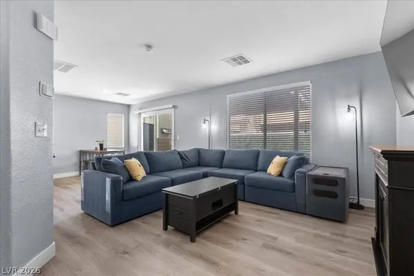 6454 Karlsen CT, Las Vegas, NV 89122