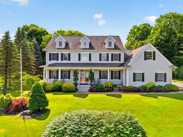 12 Meadowview Lane, Carmel Hamlet, NY 10512