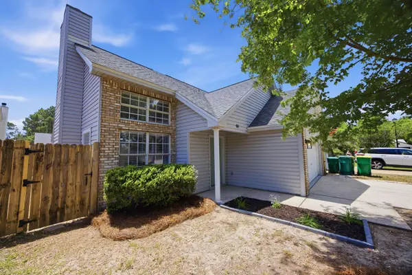 88 Ruby CIR, Mary Esther, FL 32569