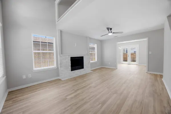 88 Ruby CIR, Mary Esther, FL 32569