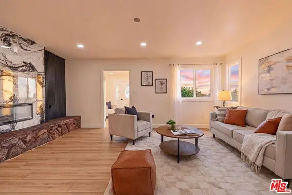 11934 S Van Ness Ave, Hawthorne, CA 90250