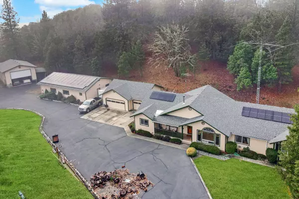 325 Templin AVE, Grants Pass, OR 97526