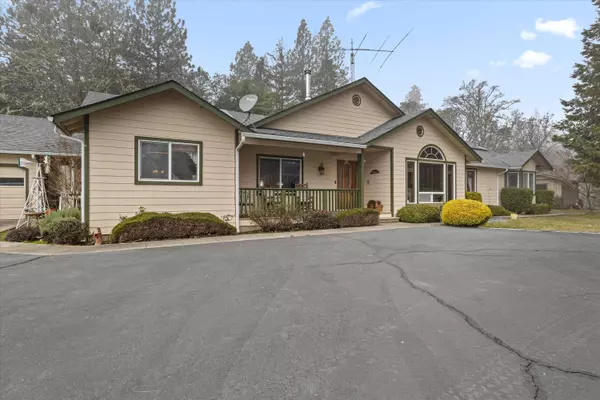 325 Templin AVE, Grants Pass, OR 97526