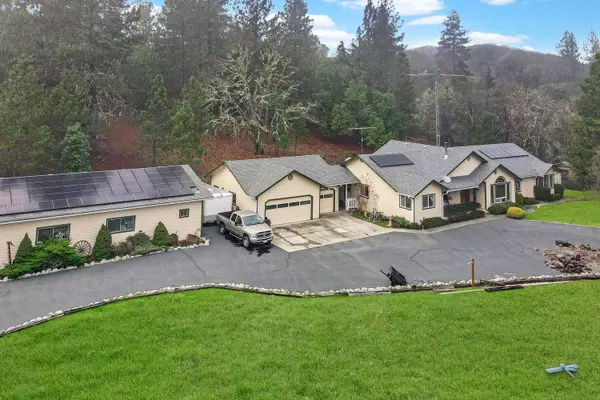 325 Templin AVE, Grants Pass, OR 97526