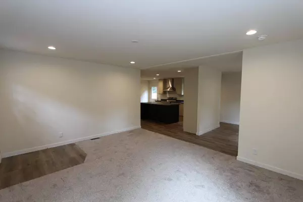 4790 Granite Hill RD, Grants Pass, OR 97526