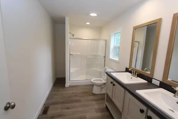 4790 Granite Hill RD, Grants Pass, OR 97526