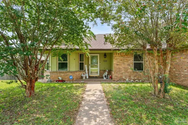 5321 Medicine Bow St, Milton, FL 32570