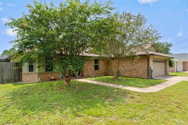 5321 Medicine Bow St, Milton, FL 32570
