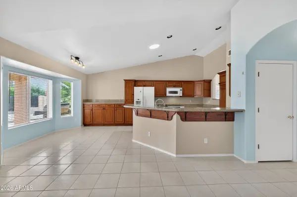 15609 W MULBERRY Drive, Goodyear, AZ 85395