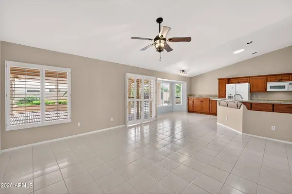 15609 W MULBERRY Drive, Goodyear, AZ 85395