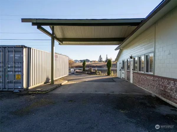 292 State Route 505, Winlock, WA 98596