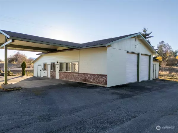 292 State Route 505, Winlock, WA 98596