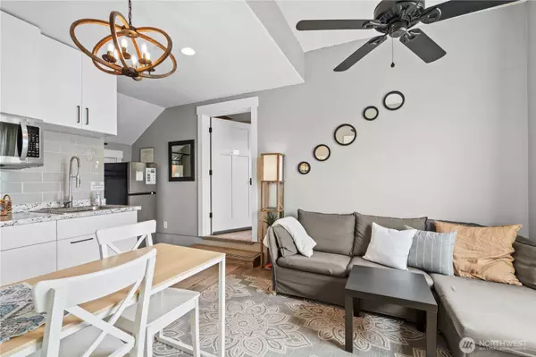 4260 S Old Pacific Hwy, Kelso, WA 98632