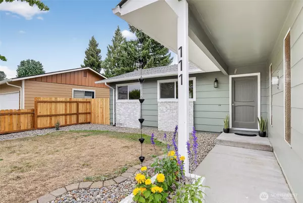 111 Cimarron DR, Kelso, WA 98626