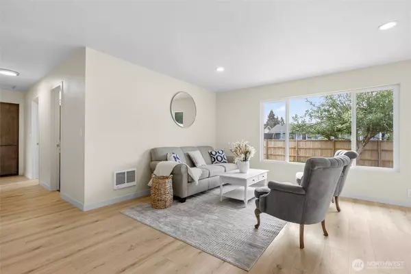 111 Cimarron DR, Kelso, WA 98626