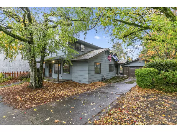 203 COLUMBIA ST, Kelso, WA 98626