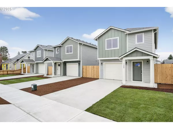 705 S 9TH AVE, Kelso, WA 98626