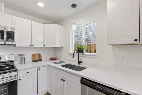 713 S 9th, Kelso, WA 98626