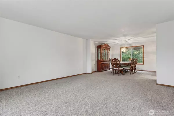 109 Cliff Wood, Kelso, WA 98626