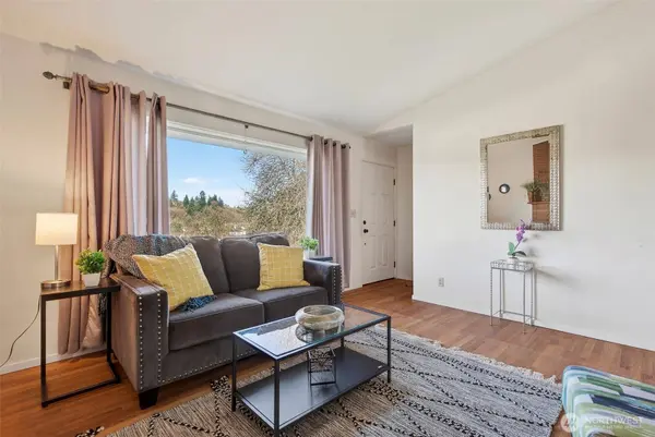 312 SE 2nd ST, Winlock, WA 98596