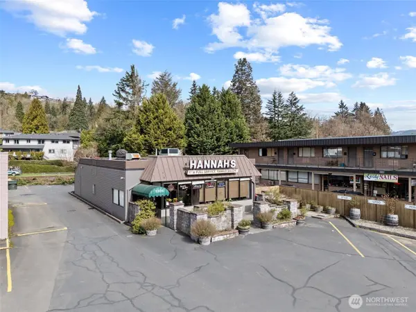 1304 Ocean Beach HWY, Longview, WA 98632